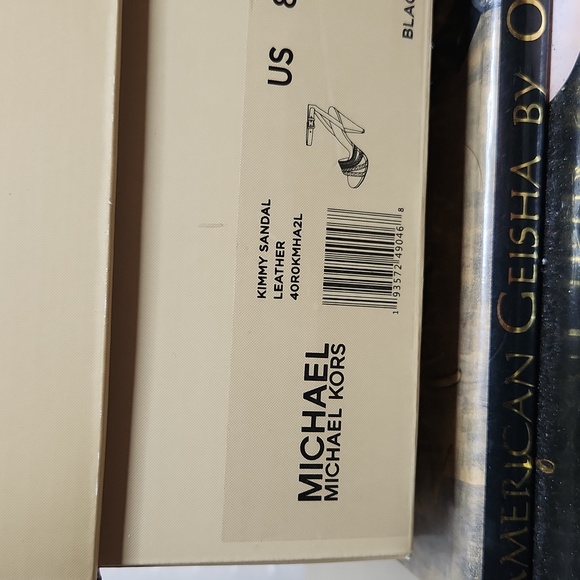 NIB MICHAEL KORS Woman's Black Chain Kimmy Round Toe Strappy Leather Sandals Sz8 - Picture 2 of 8